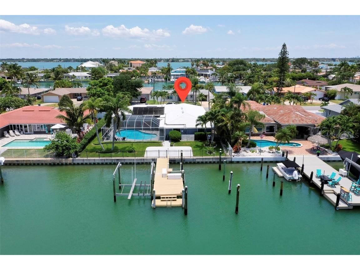 12200 6th Street E Treasure Island FL 33706 - BOCA CIEGA BAY U8244984 image1