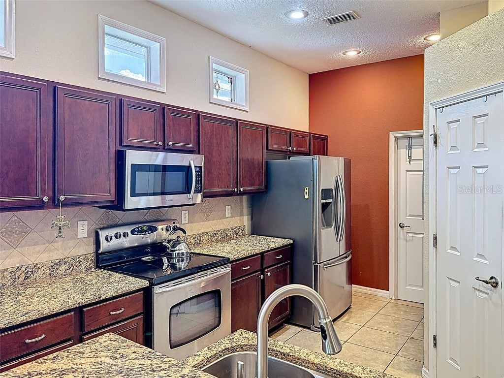 12200 Hunters Lake Drive New Port Richey FL 34654 TB8400571 image24