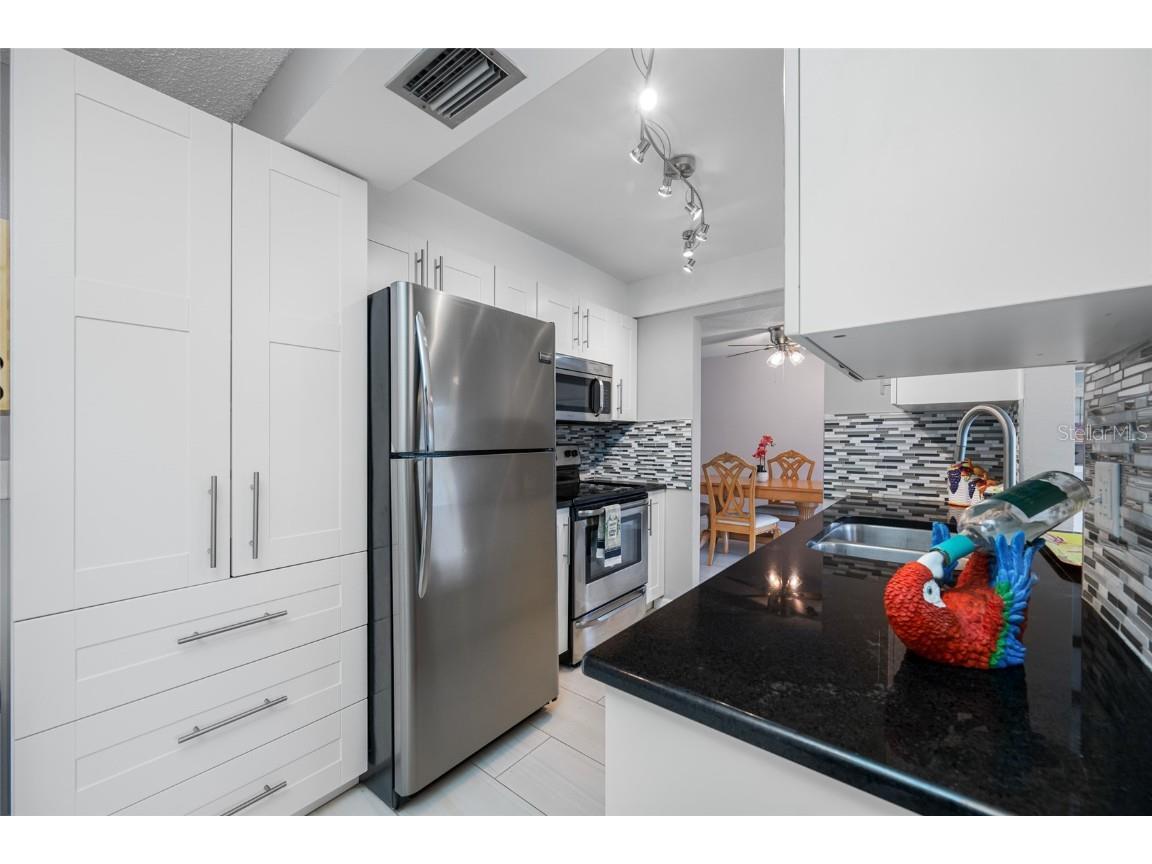 12200 Vonn Road #8A Largo FL 33774 TB8436797 image16