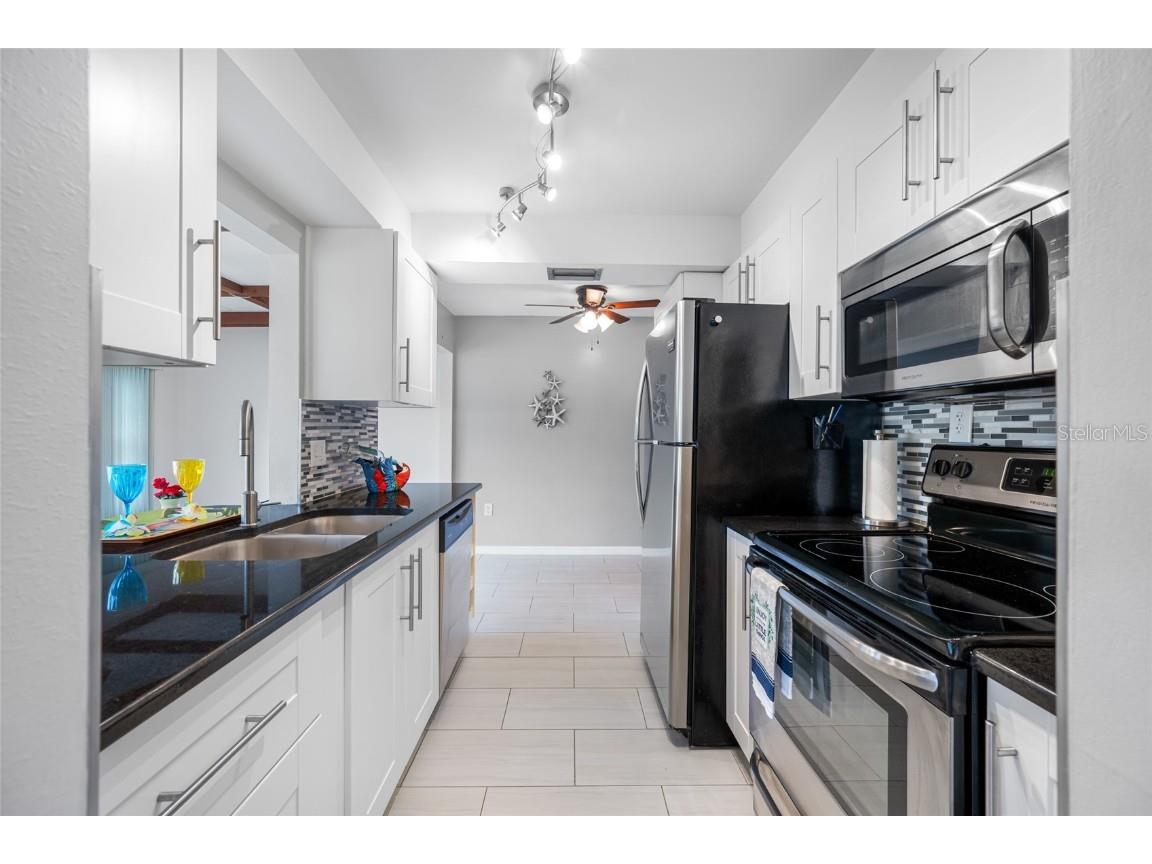 12200 Vonn Road #8A Largo FL 33774 TB8436797 image18