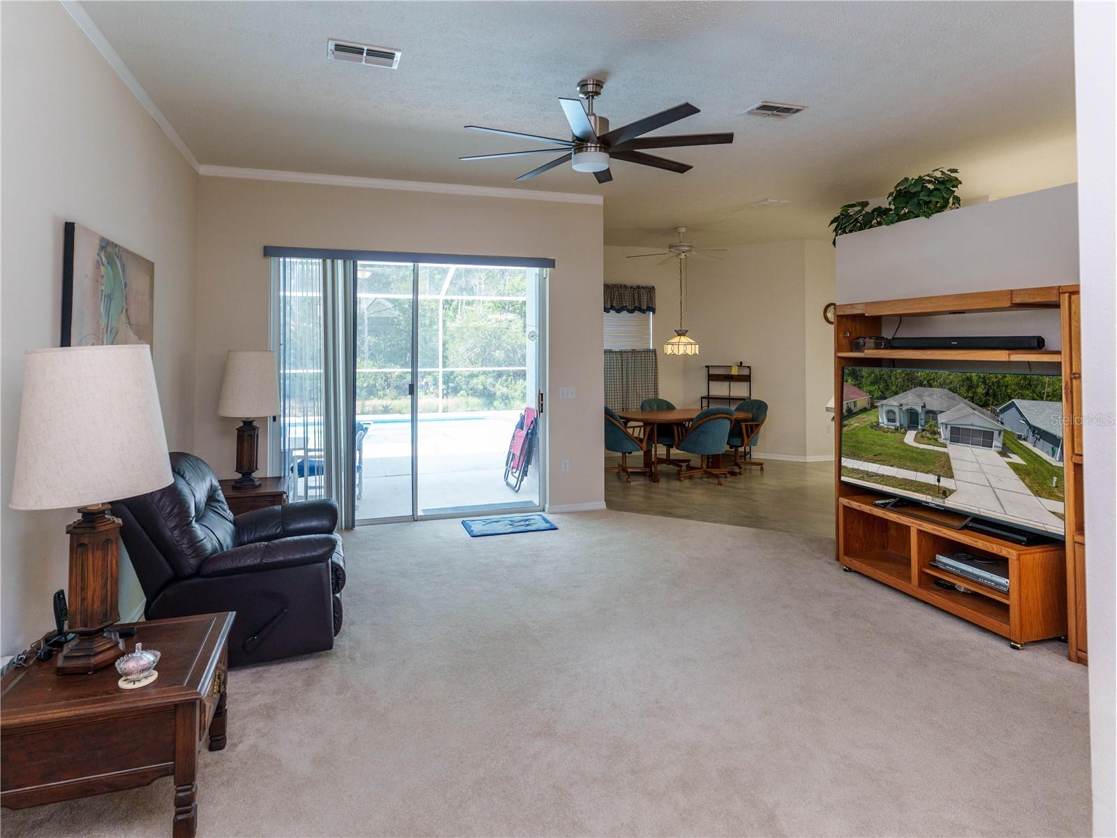 12202 Roseland Drive New Port Richey FL 34654 W7886712 image2