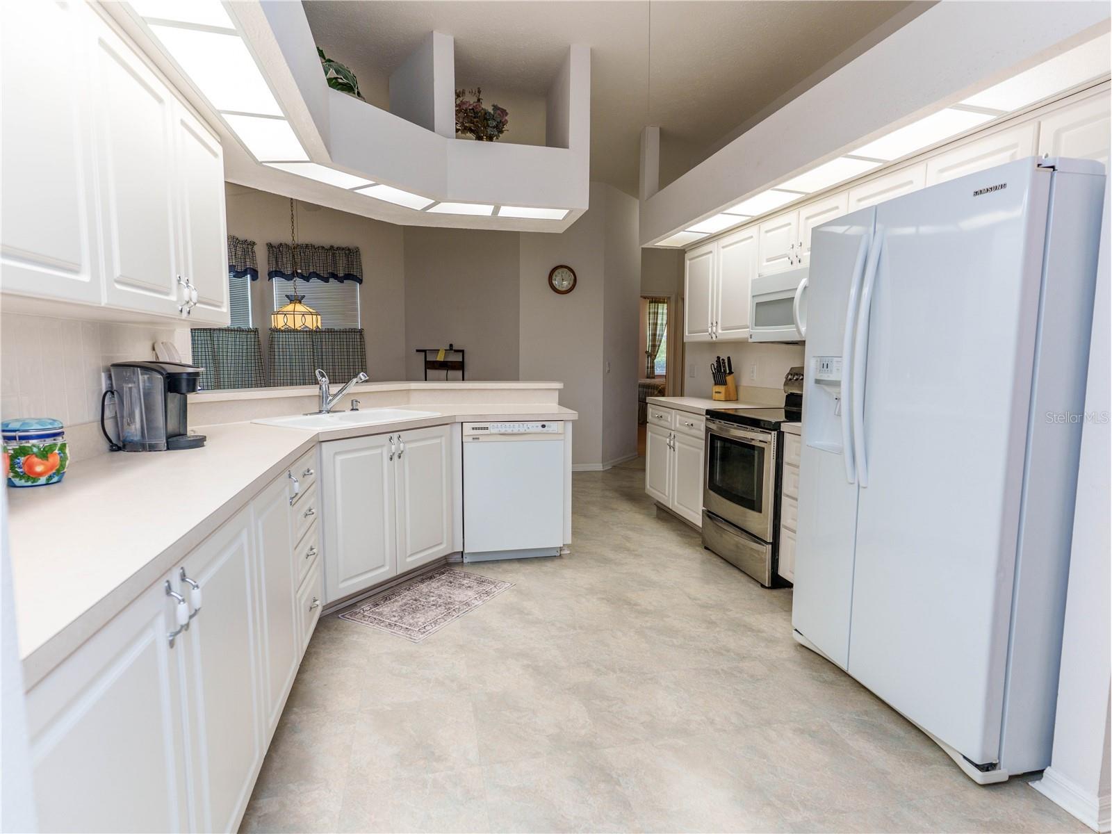 12202 Roseland Drive New Port Richey FL 34654 W7886712 image20