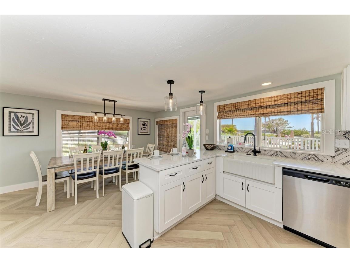 12204 45th Avenue Drive W Cortez FL 34215 - SARASOTA BAY A4645487 image14