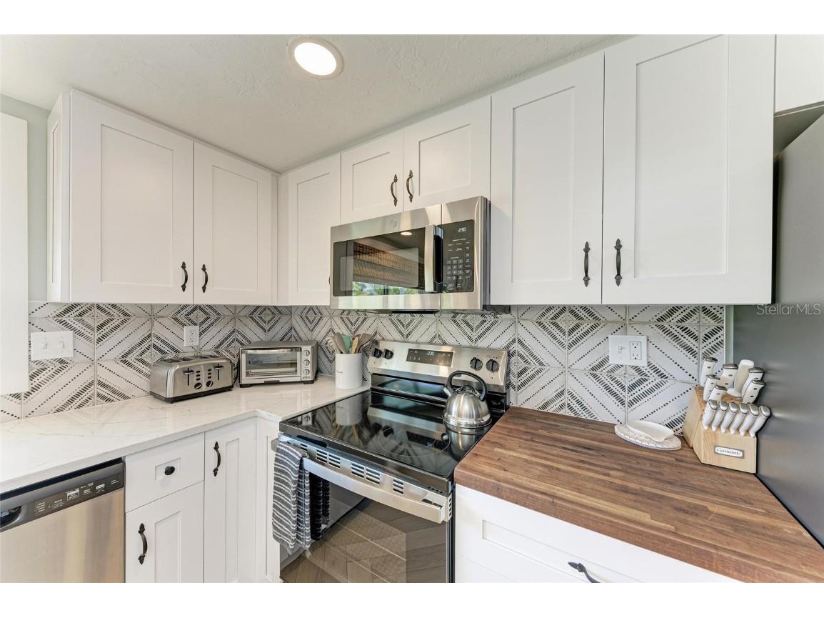 12204 45th Avenue Drive W Cortez FL 34215 - SARASOTA BAY A4645487 image15