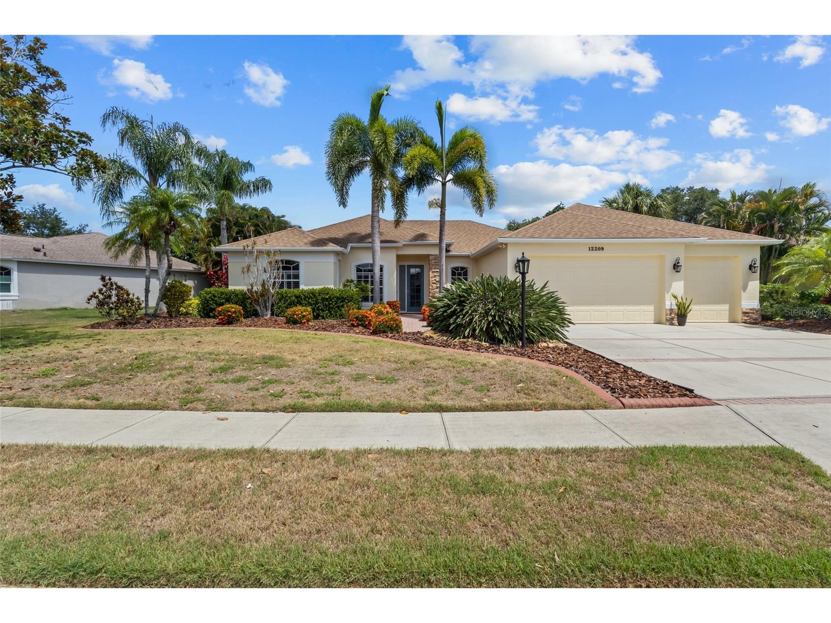 12209 Clubhouse Drive Lakewood Ranch FL 34202 A4697954 image1