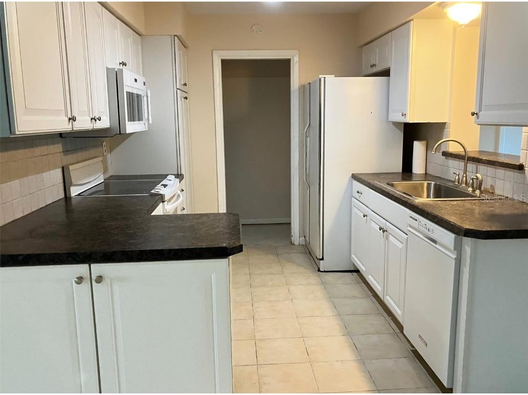 1221 12th Court SW Largo FL 33770 TB8424671 image5