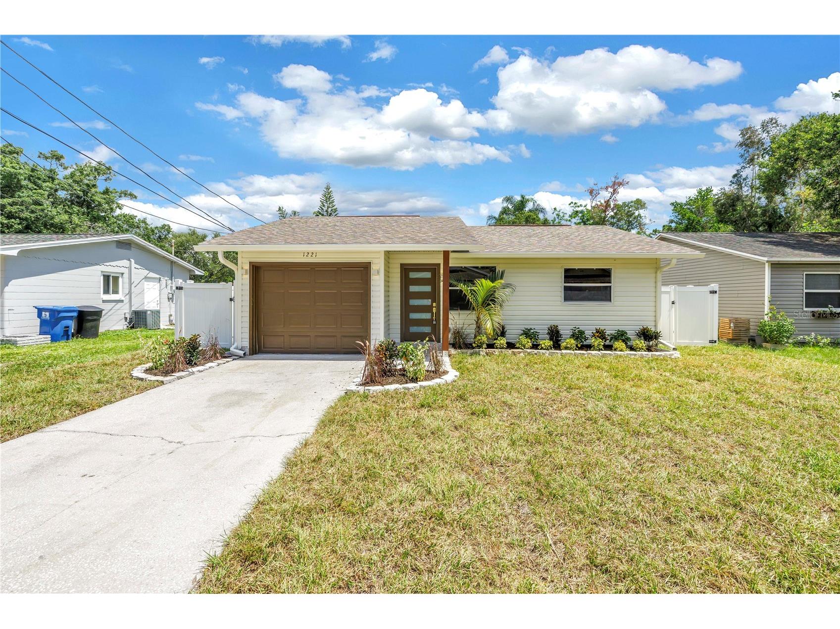 1221 36th Terrace N Saint Petersburg FL 33704 TB8527662 image1