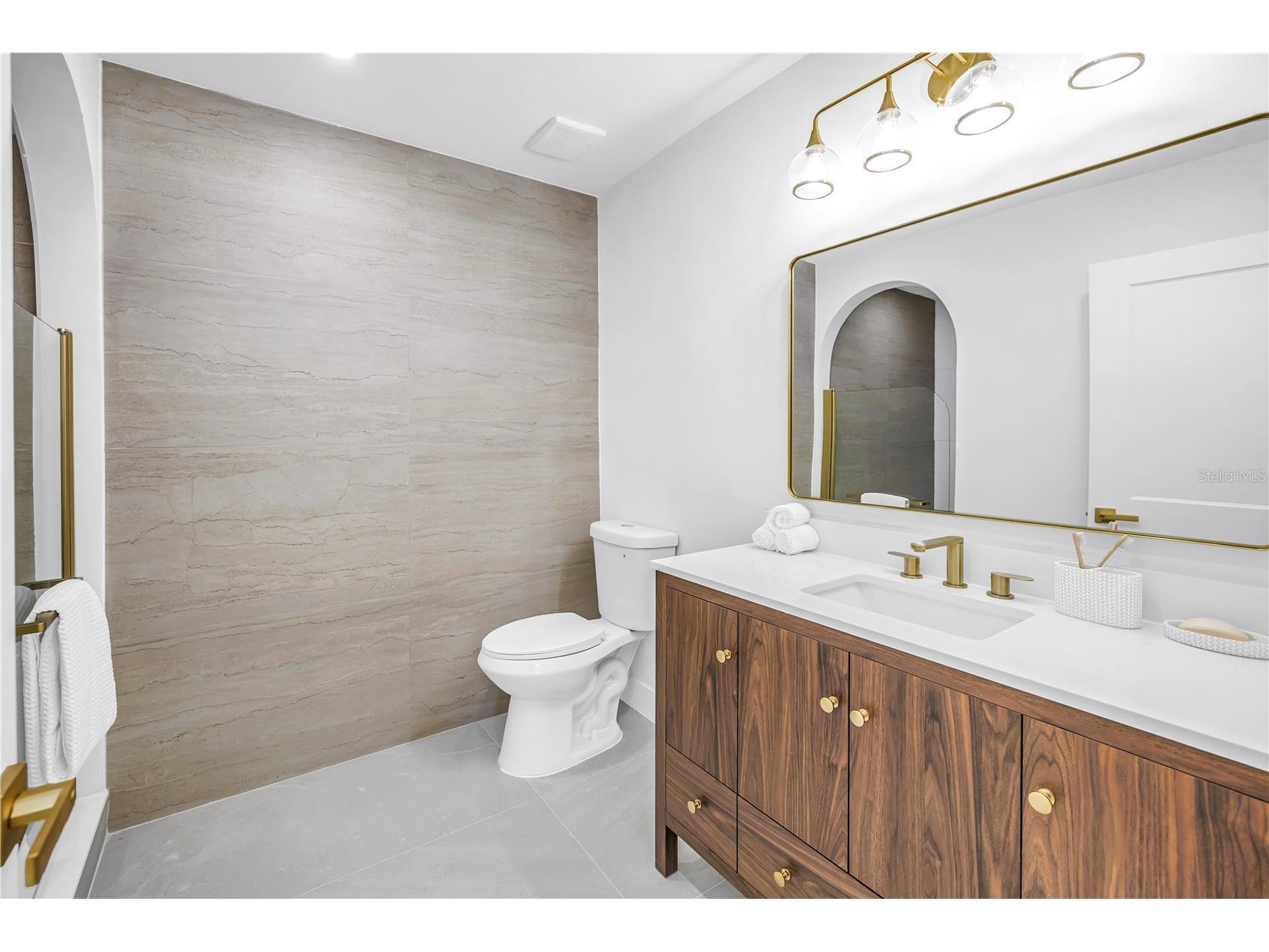1221 36th Terrace N Saint Petersburg FL 33704 TB8527662 image18