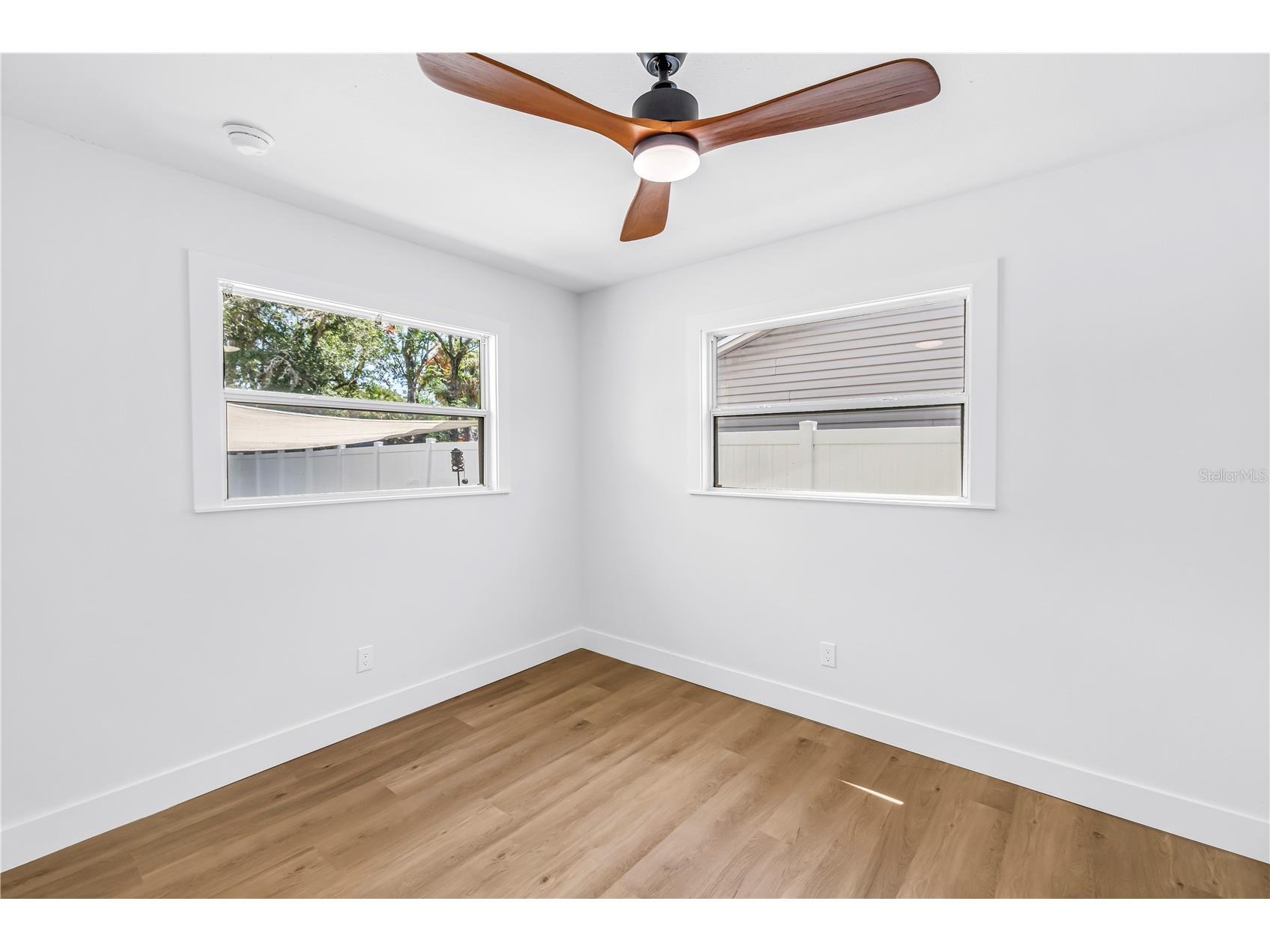 1221 36th Terrace N Saint Petersburg FL 33704 TB8527662 image23