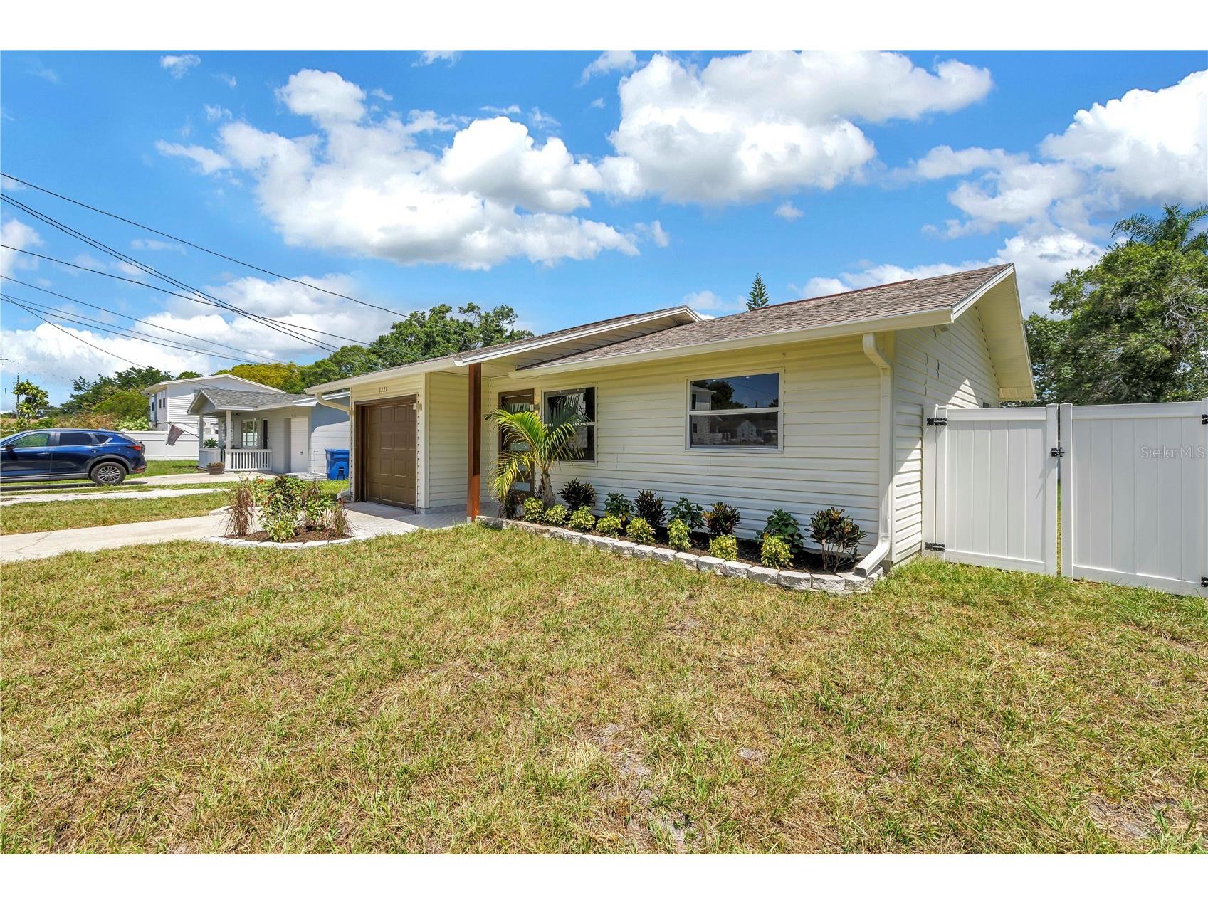 1221 36th Terrace N Saint Petersburg FL 33704 TB8527662 image40