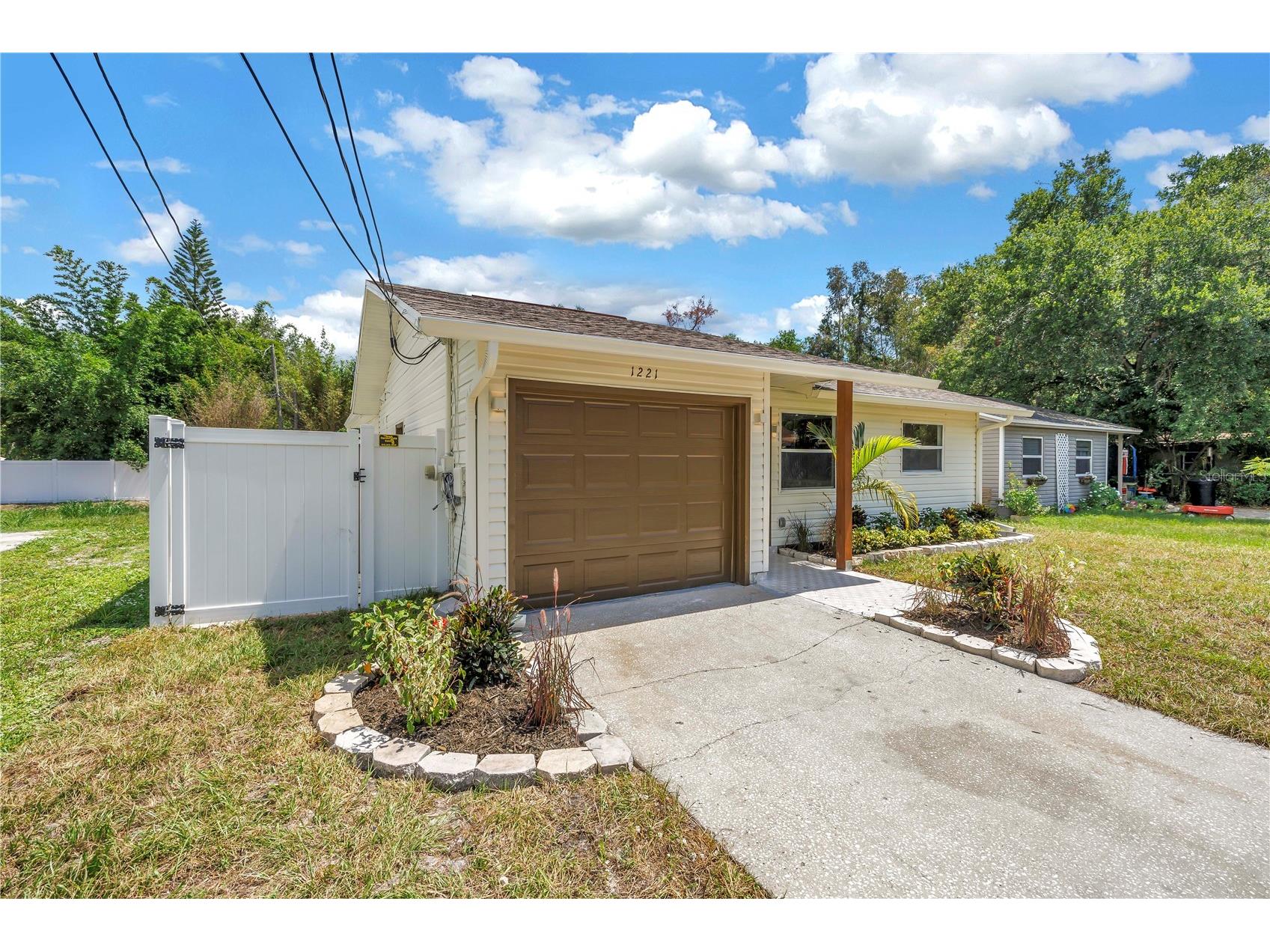 1221 36th Terrace N Saint Petersburg FL 33704 TB8527662 image42