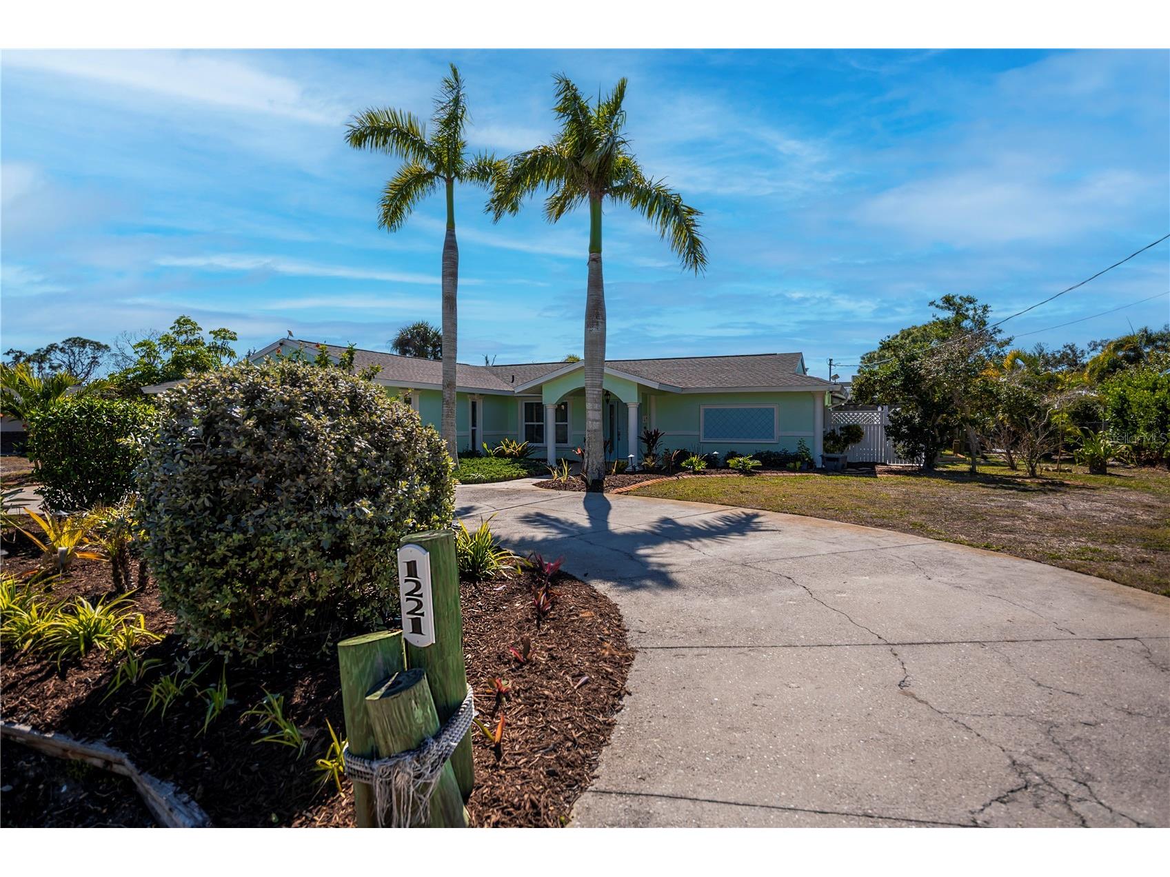 1221 Bayshore Drive Englewood FL 34223 - LEMON BAY D6146016 image51