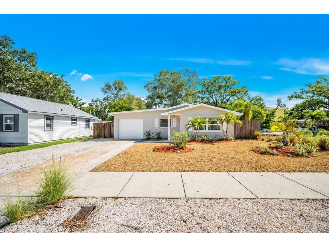 1221 Bermuda Street Clearwater FL 33755 U8212240 image1