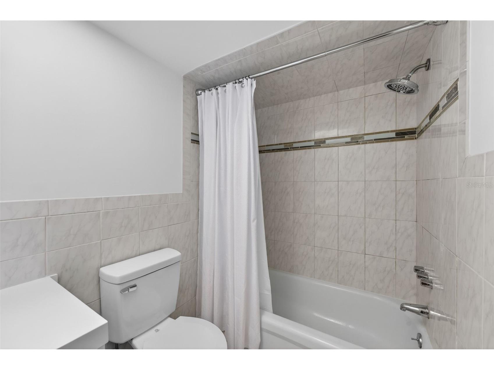 1221 Drew Street #A5 Clearwater FL 33755 O6409490 image19