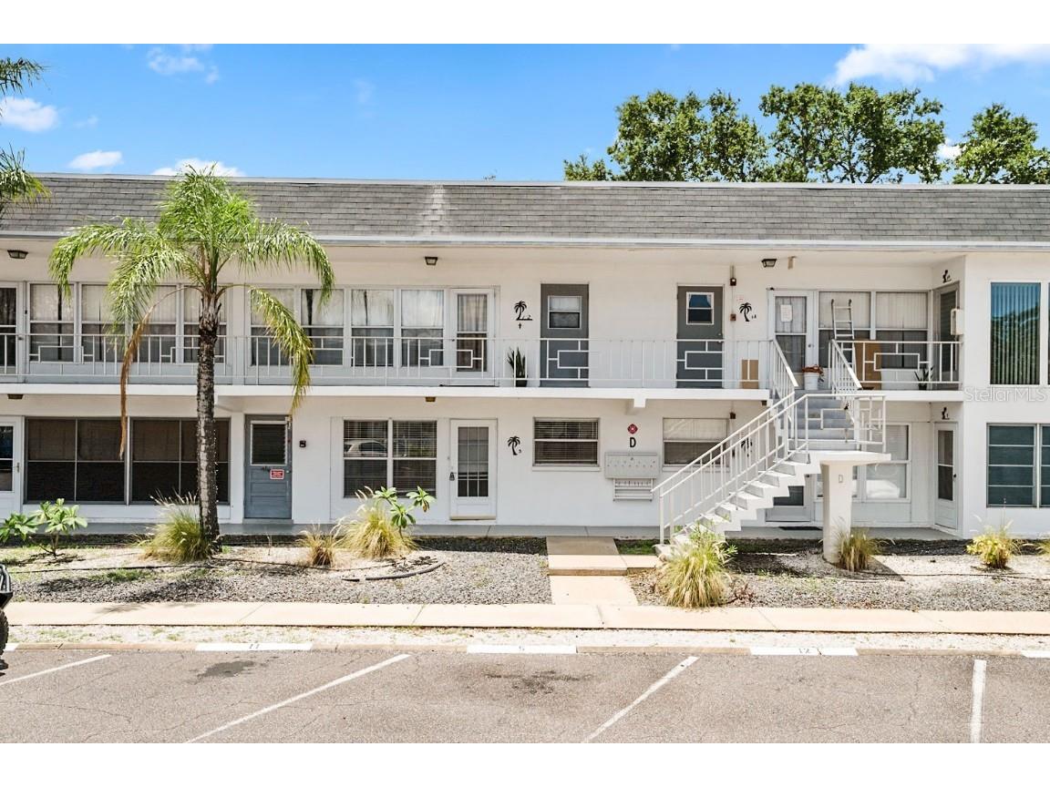 1221 Drew Street #D5 Clearwater FL 33755 U8211813 image1