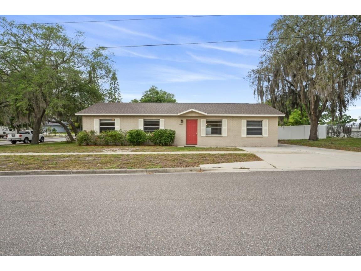 1221 E Court Street Tarpon Springs FL 34689 U8236871 image1