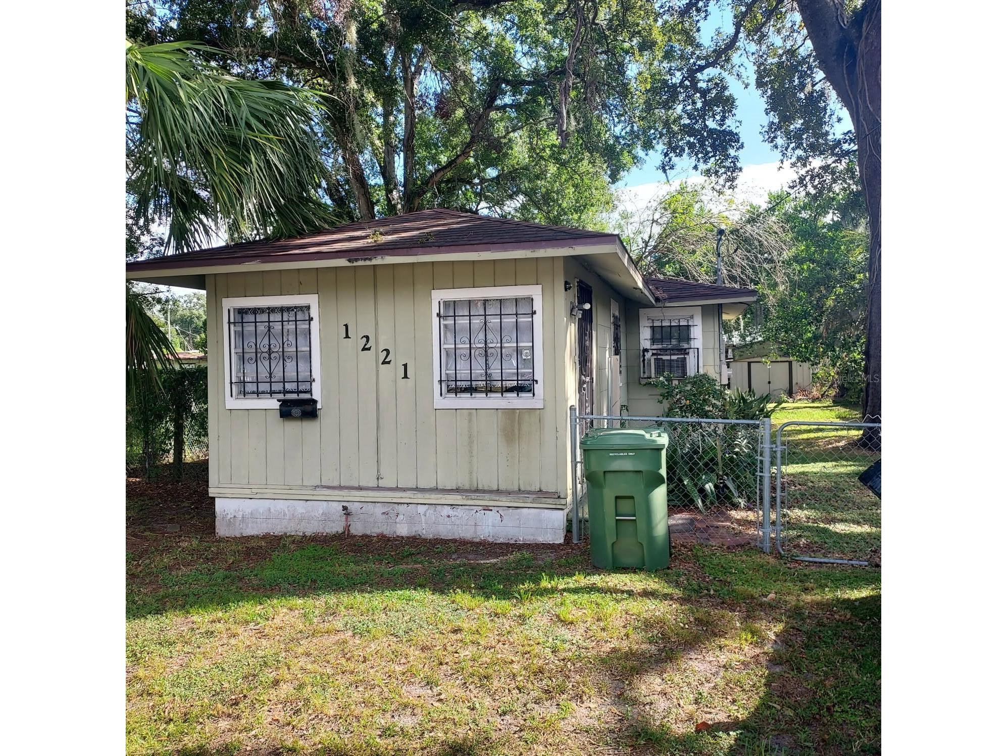 1221 E Dr Martin Luther King Jr Boulevard Tampa FL 33603 TB8435092 image1