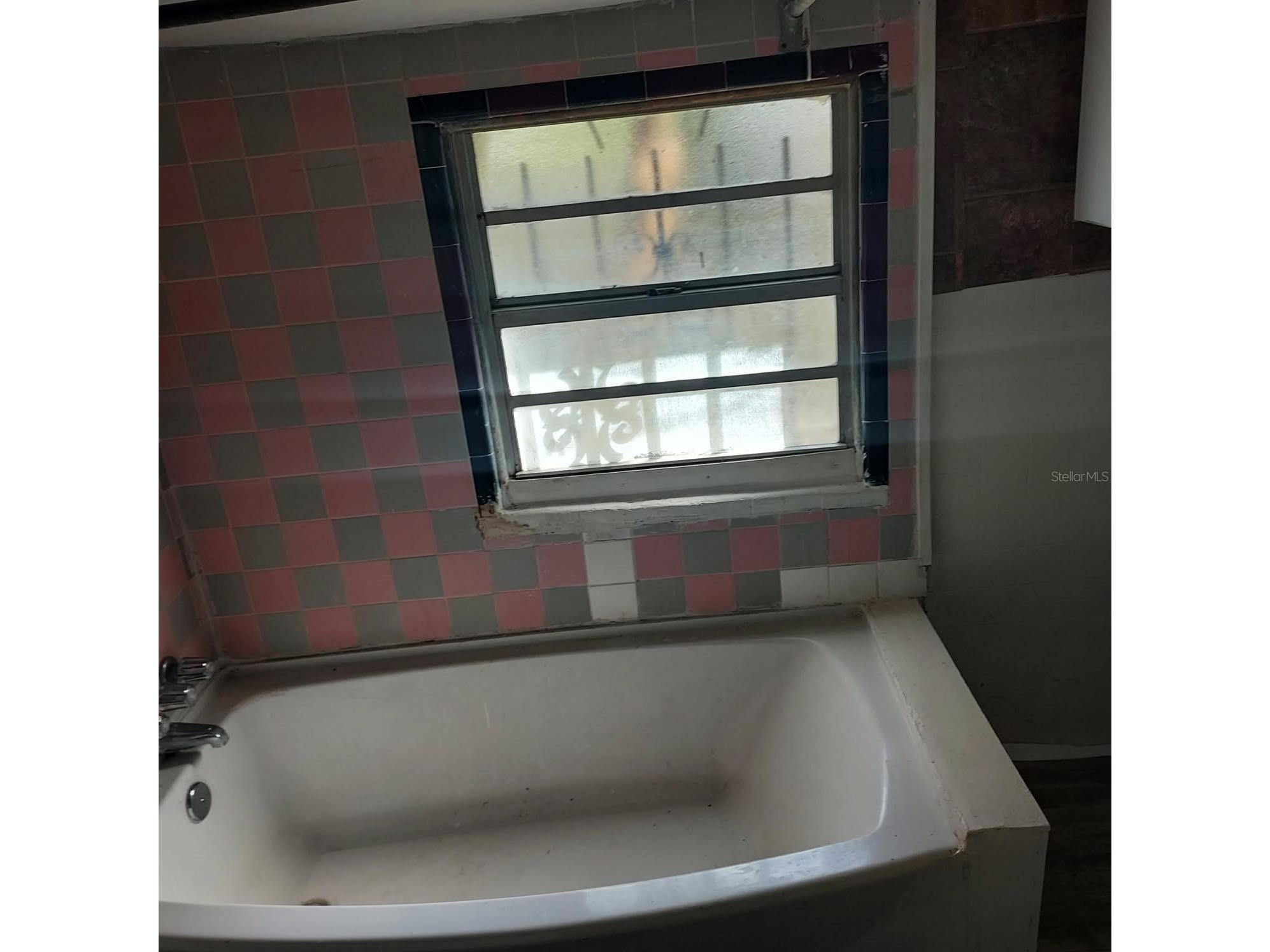 1221 E Dr Martin Luther King Jr Boulevard Tampa FL 33603 TB8435092 image4