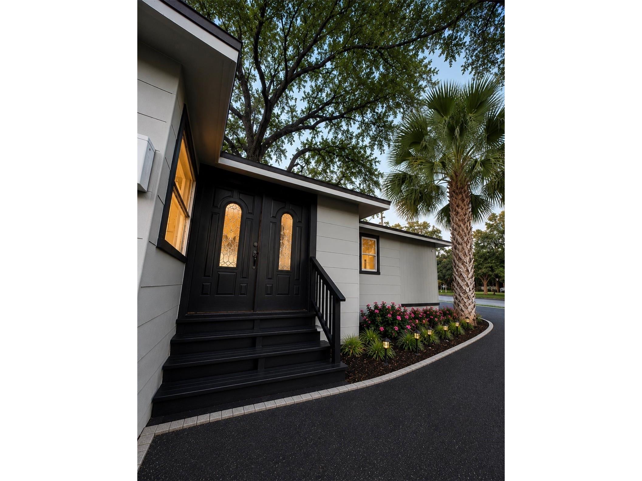1221 E Dr Martin Luther King Jr Boulevard Tampa FL 33603 TB8532723 image1