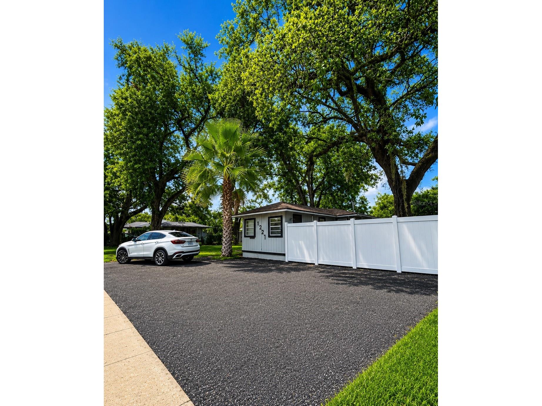 1221 E Dr Martin Luther King Jr Boulevard Tampa FL 33603 TB8532723 image24