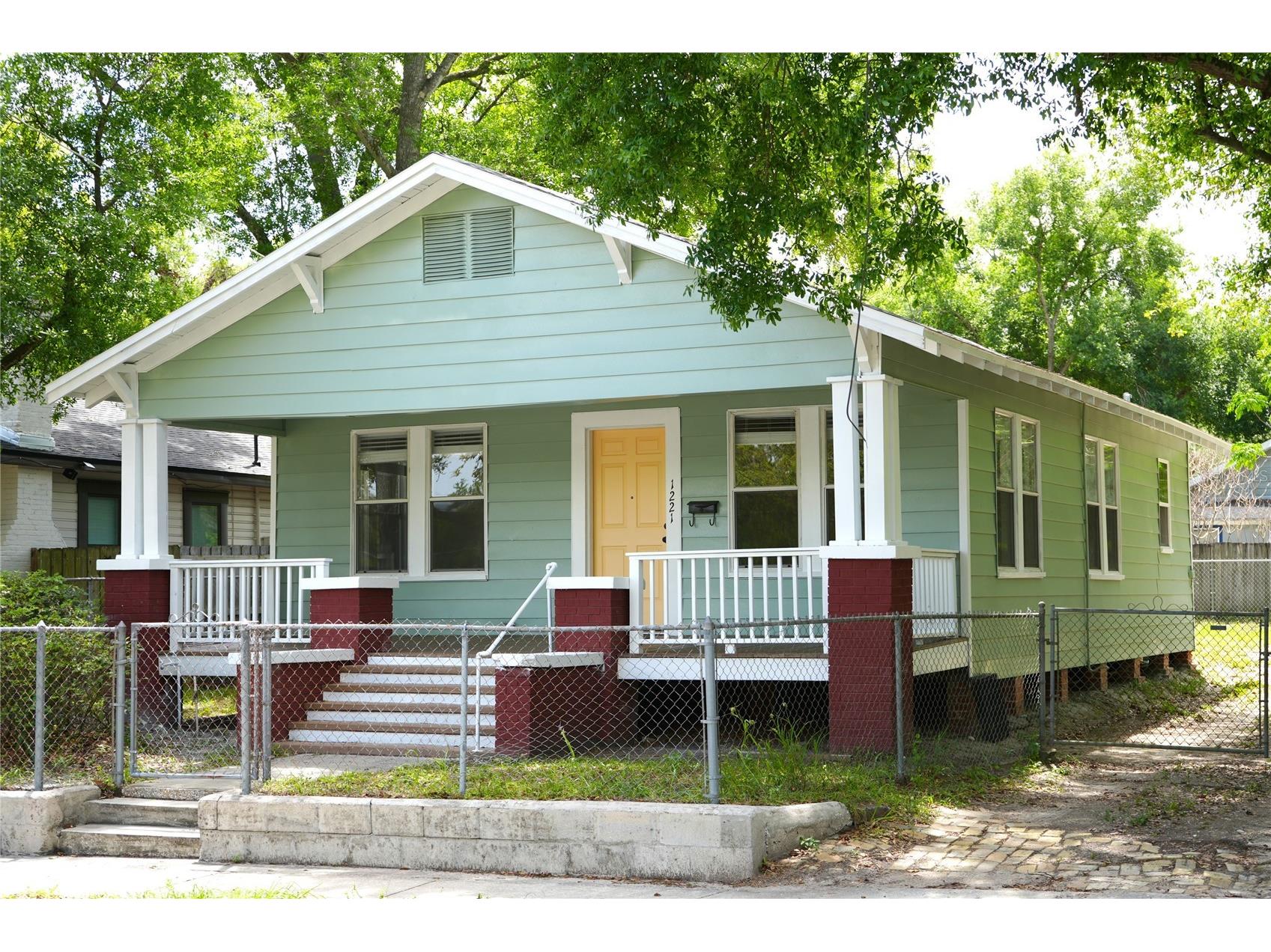 1221 E Osborne Avenue Tampa FL 33603 TB8496478 image1