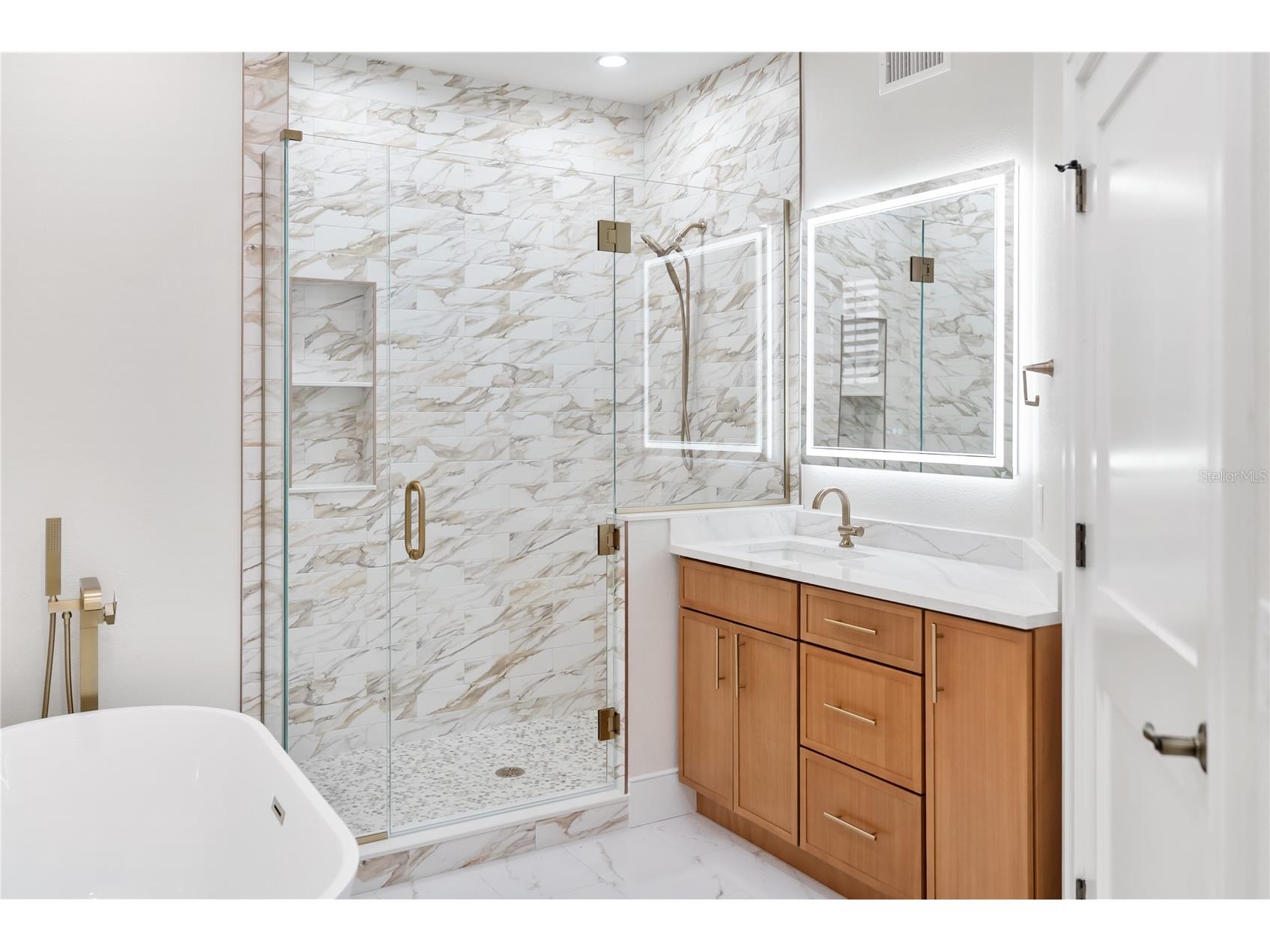 1221 N Palm Avenue #106/107 Sarasota FL 34236 A4682388 image34