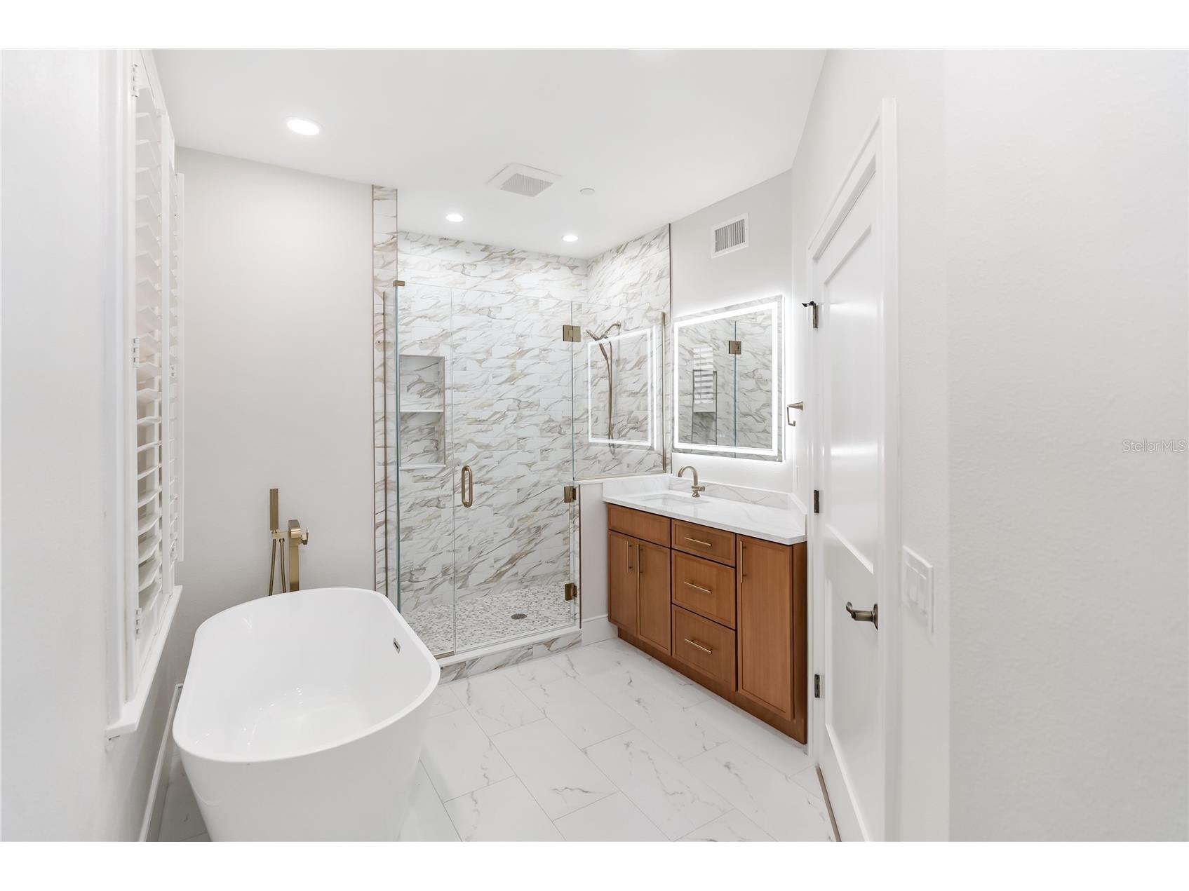 1221 N Palm Avenue #106/107 Sarasota FL 34236 A4682388 image37