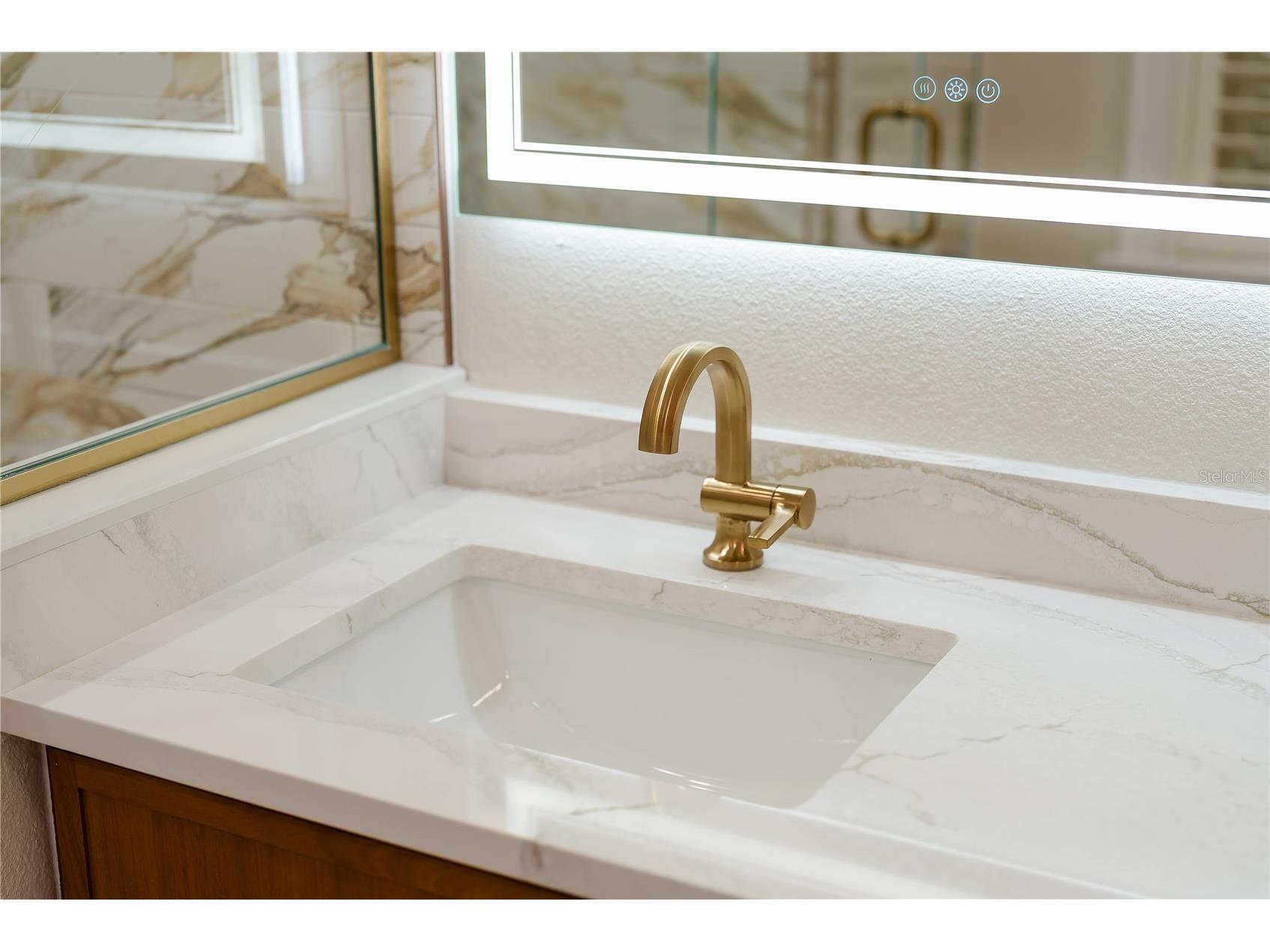 1221 N Palm Avenue #106/107 Sarasota FL 34236 A4682388 image40