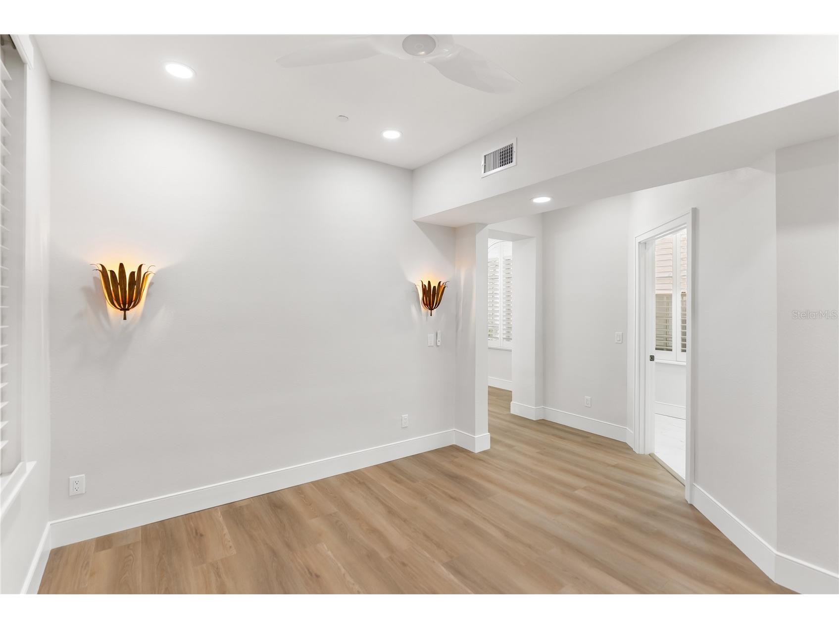 1221 N Palm Avenue #106/107 Sarasota FL 34236 A4682388 image41