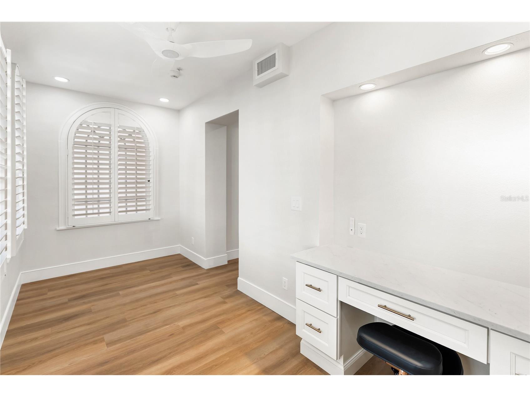 1221 N Palm Avenue #106/107 Sarasota FL 34236 A4682388 image43