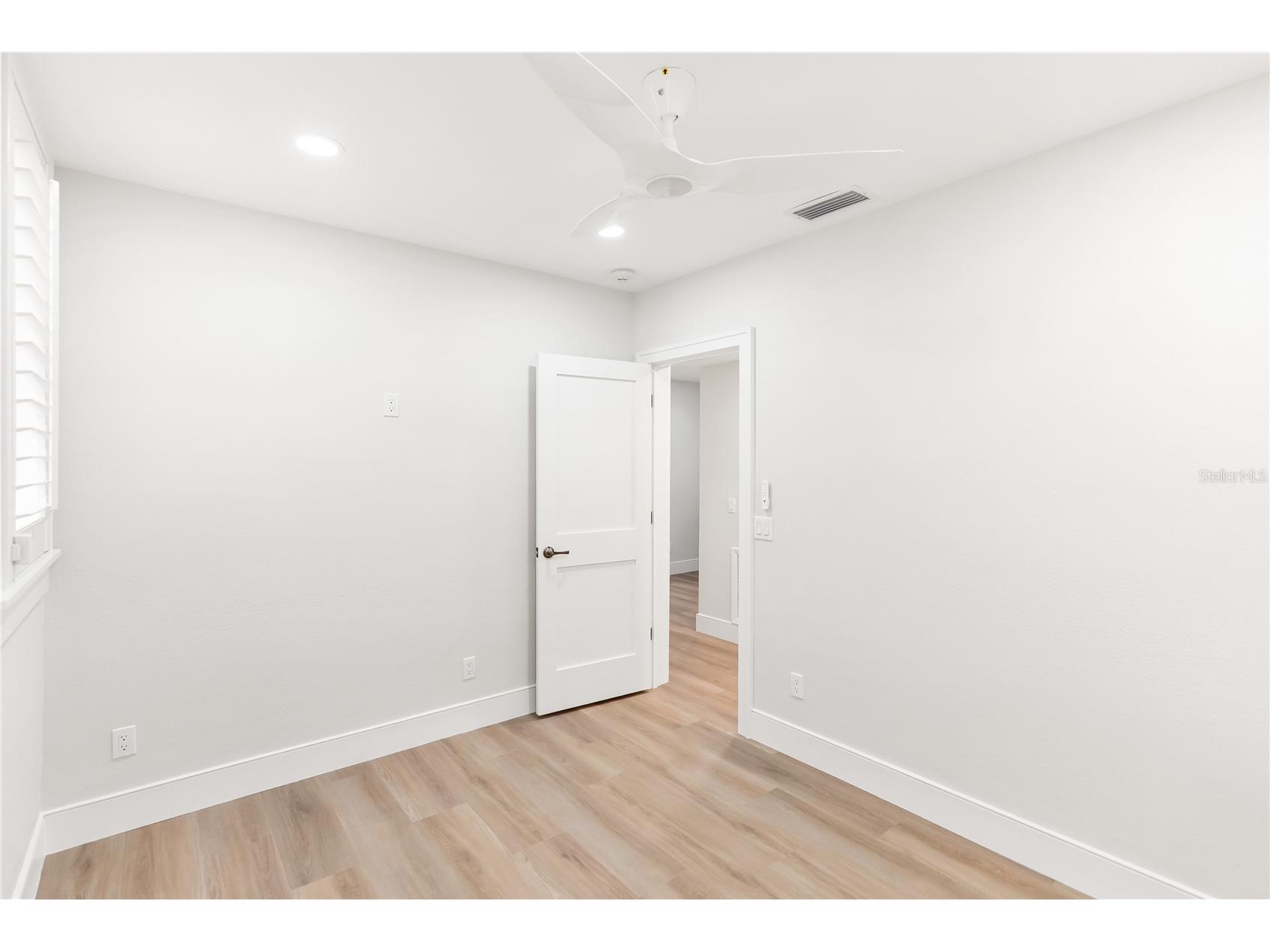 1221 N Palm Avenue #106/107 Sarasota FL 34236 A4682388 image48