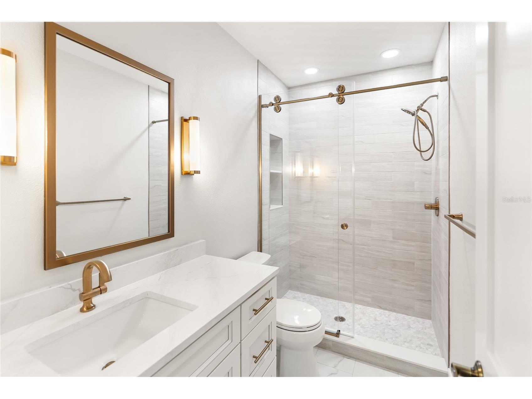 1221 N Palm Avenue #106/107 Sarasota FL 34236 A4682388 image49