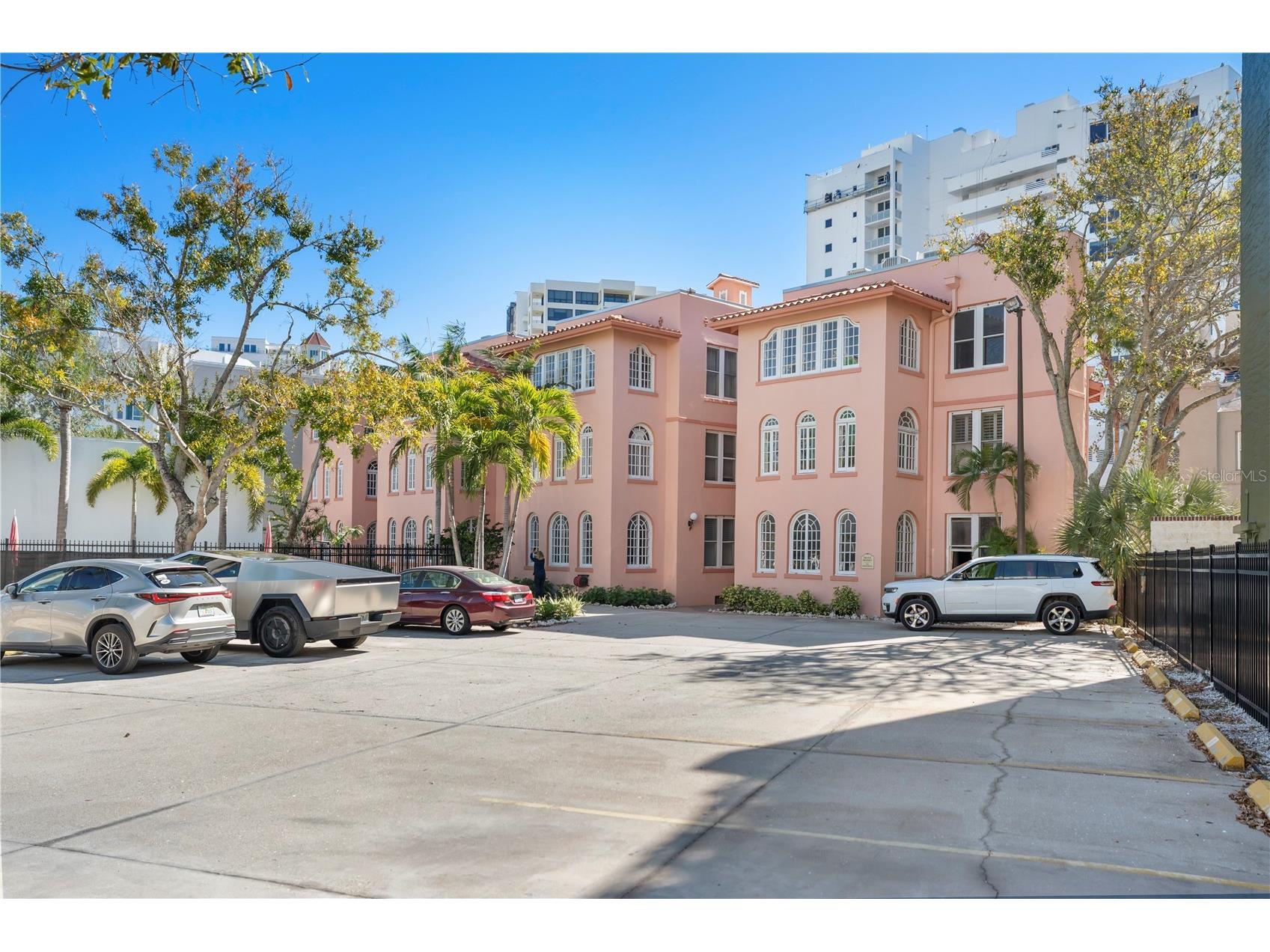 1221 N Palm Avenue #106/107 Sarasota FL 34236 A4682388 image60