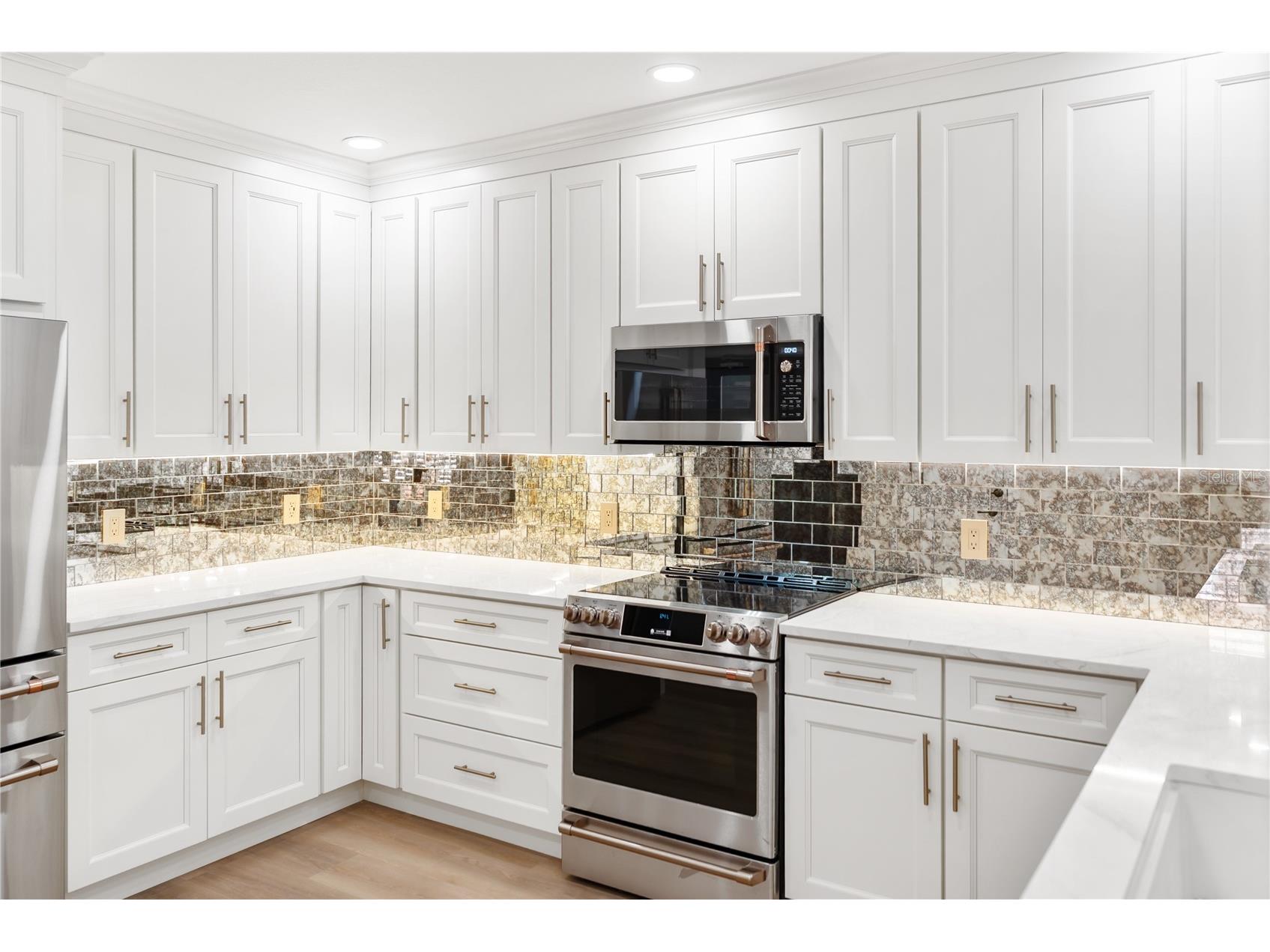 1221 N Palm Avenue #106/107 Sarasota FL 34236 A4682388 image9