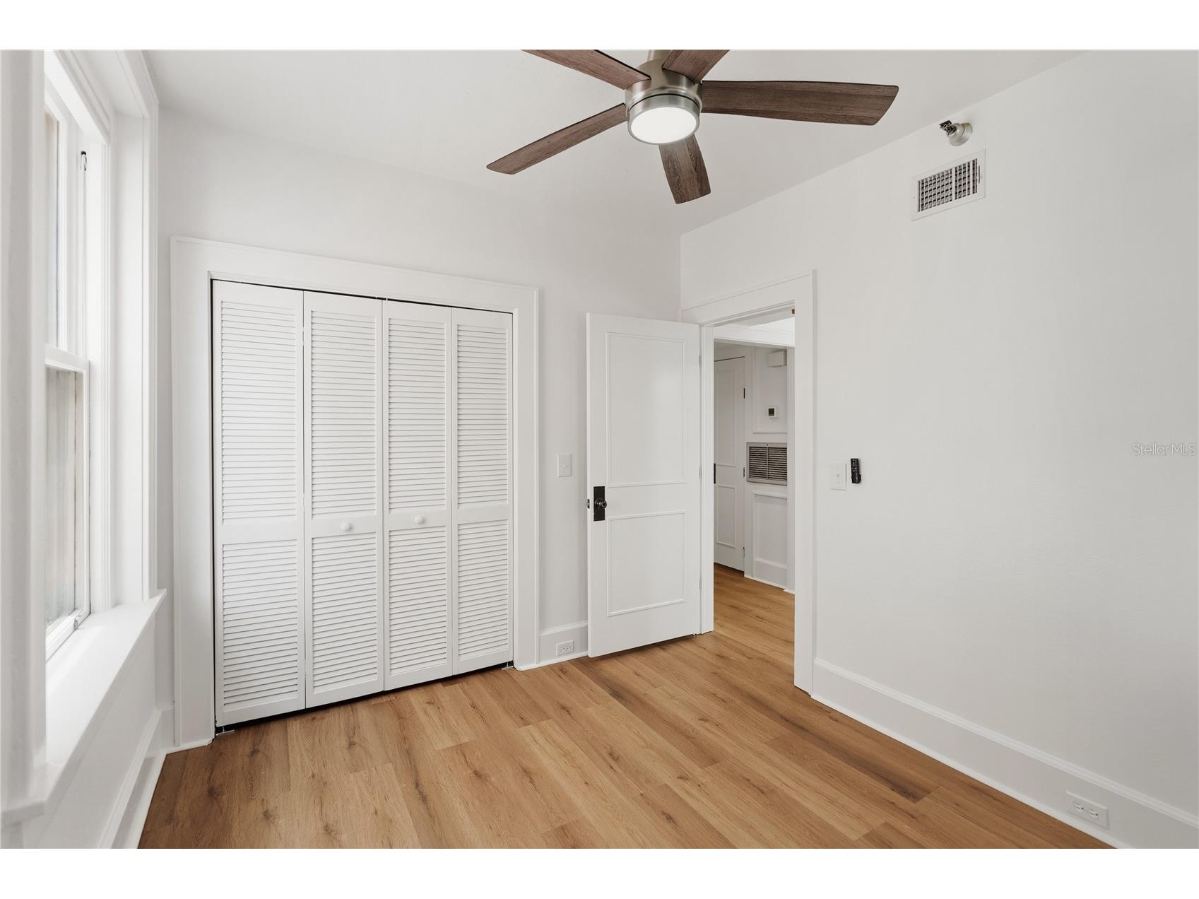 1221 N Palm Avenue #202 Sarasota FL 34236 A4693884 image17