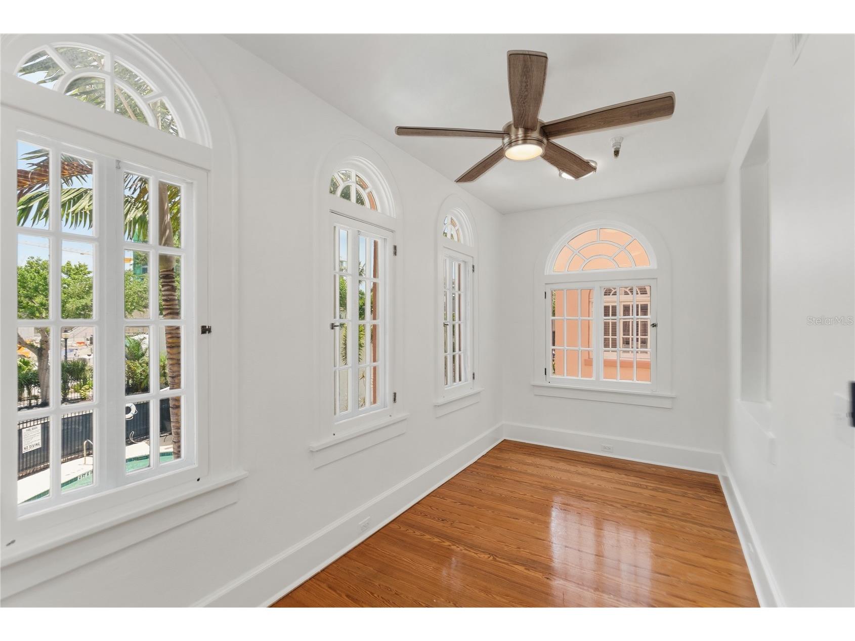 1221 N Palm Avenue #202 Sarasota FL 34236 A4693884 image20