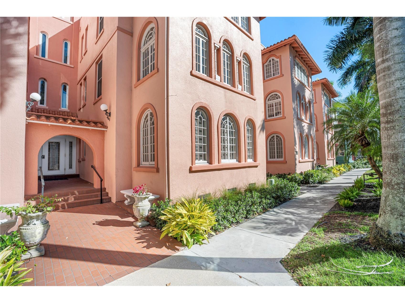 1221 N Palm Avenue #202 Sarasota FL 34236 A4693884 image46