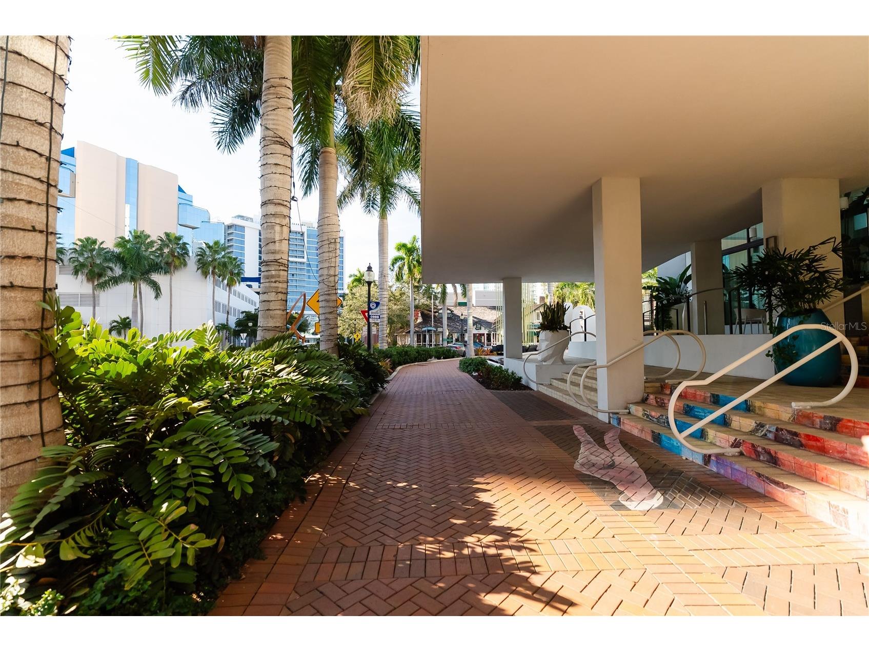 1221 N Palm Avenue #202 Sarasota FL 34236 A4693884 image63