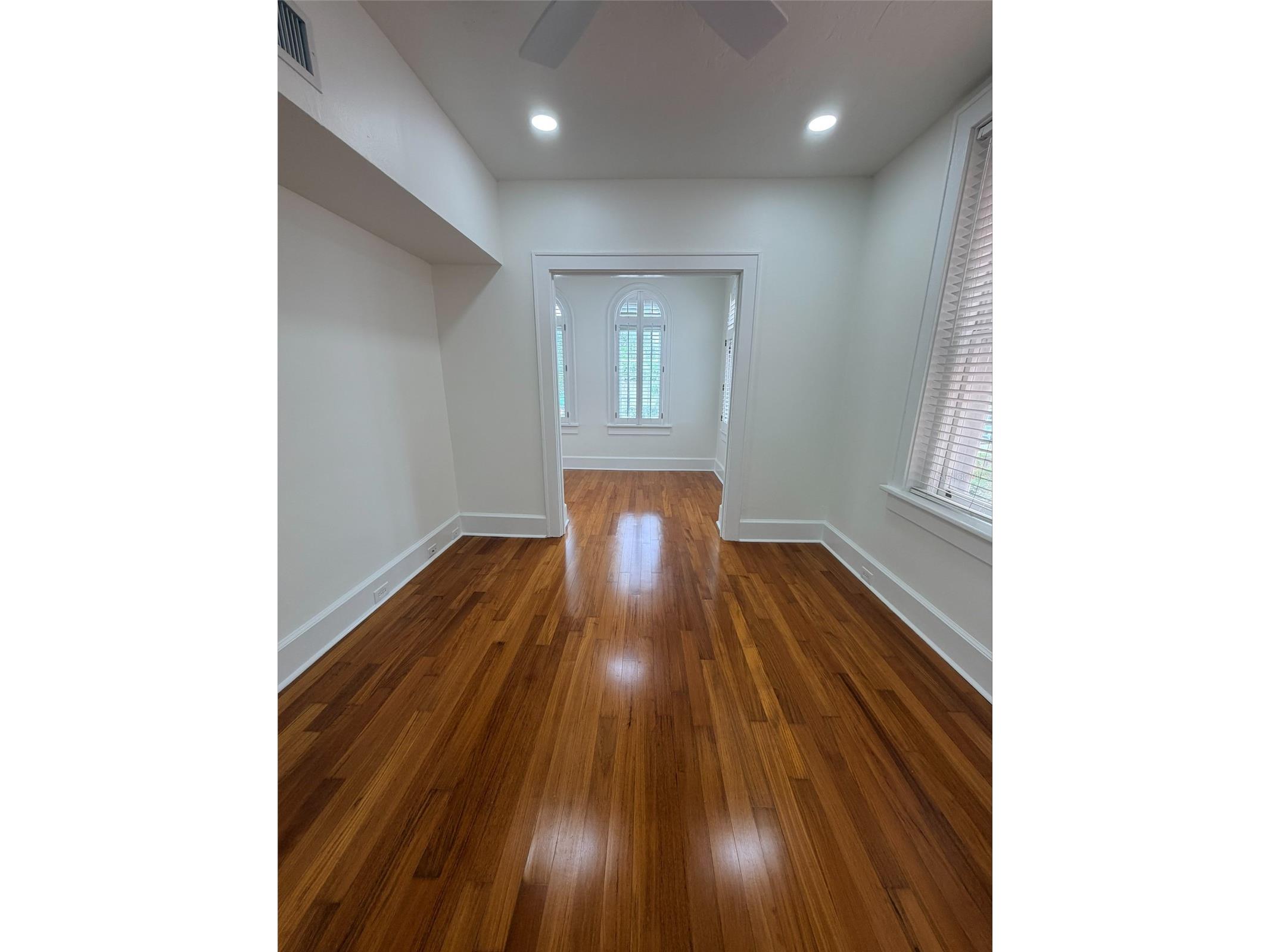 1221 N Palm Avenue #204 Sarasota FL 34236 A4695937 image10