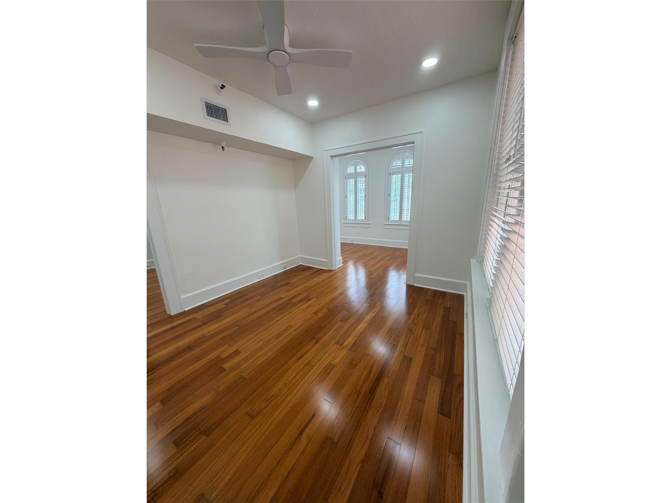 1221 N Palm Avenue #204 Sarasota FL 34236 A4695937 image9