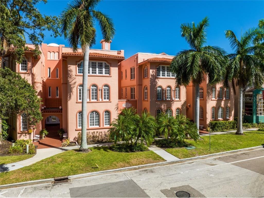 1221 N Palm Avenue #206 Sarasota FL 34236 A4586432 image1
