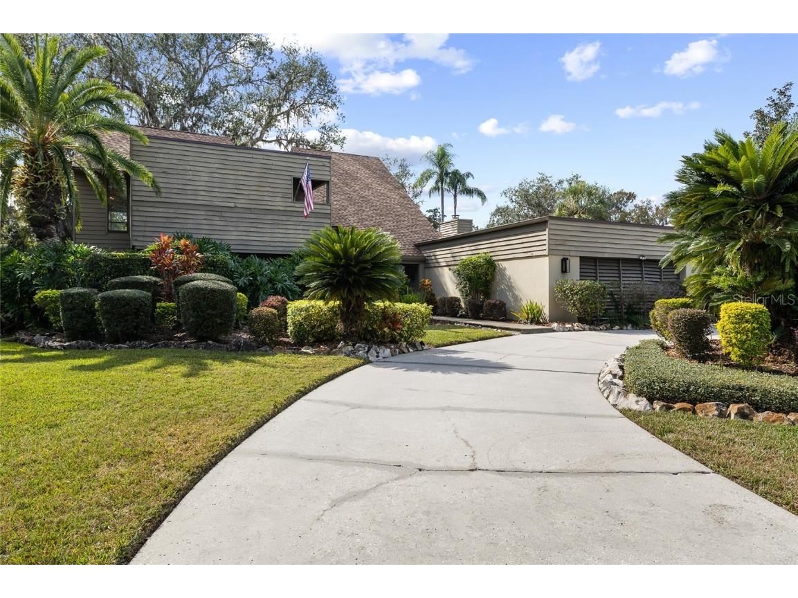 1221 N Riverhills Drive Temple Terrace FL 33617 - HILLSBOROUGH RIVER TB8449712 image1