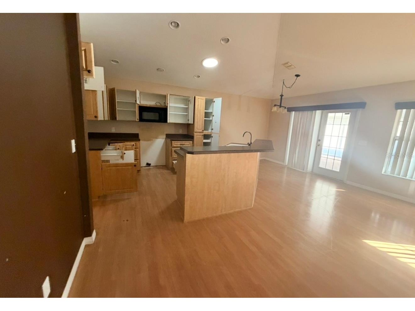 1221 Poe Street Inverness FL 34450 OM717487 image6