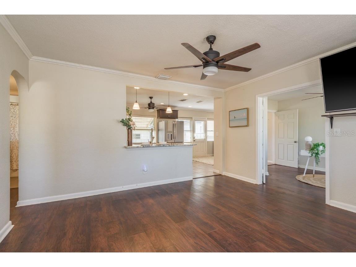 1221 Woodlawn Street Clearwater FL 33756 TB8424306 image5