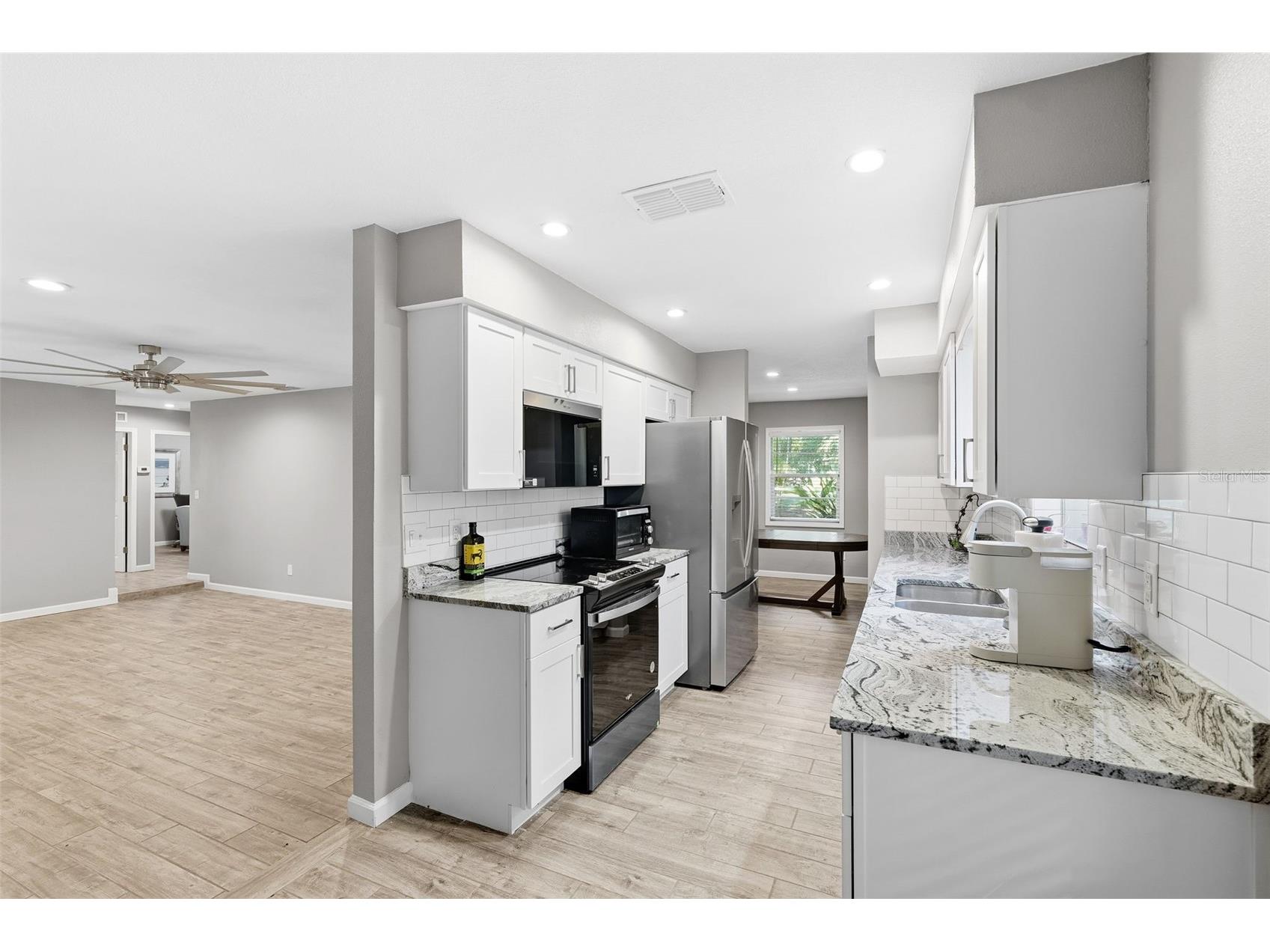 12210 State Street Tampa FL 33635 TB8444961 image16