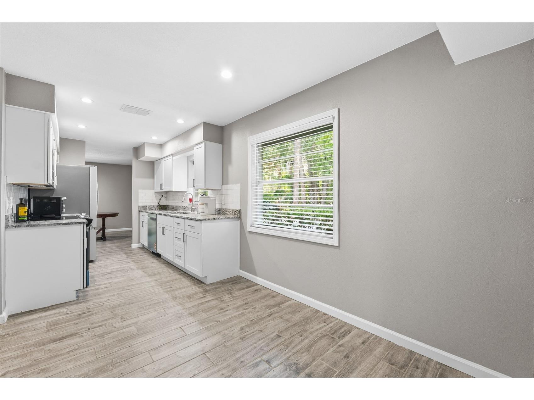 12210 State Street Tampa FL 33635 TB8444961 image17