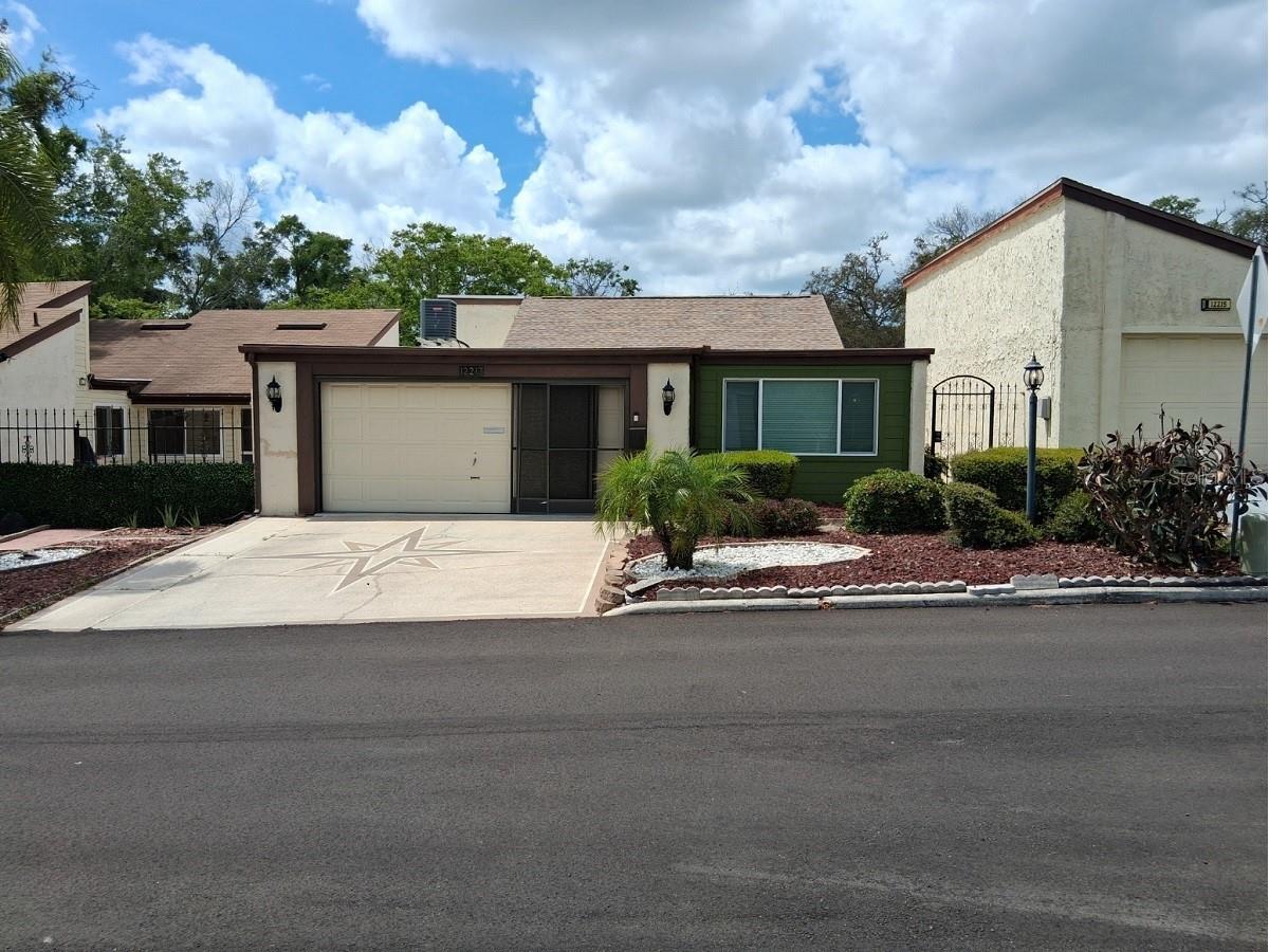 12213 Saddle Strap Row Hudson FL 34667 W7884360 image2