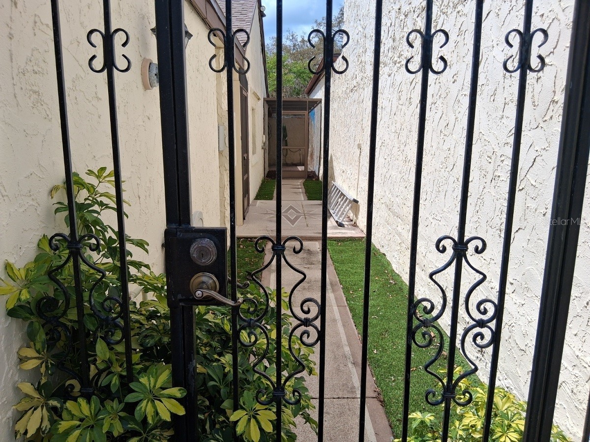 12213 Saddle Strap Row Hudson FL 34667 W7884360 image3