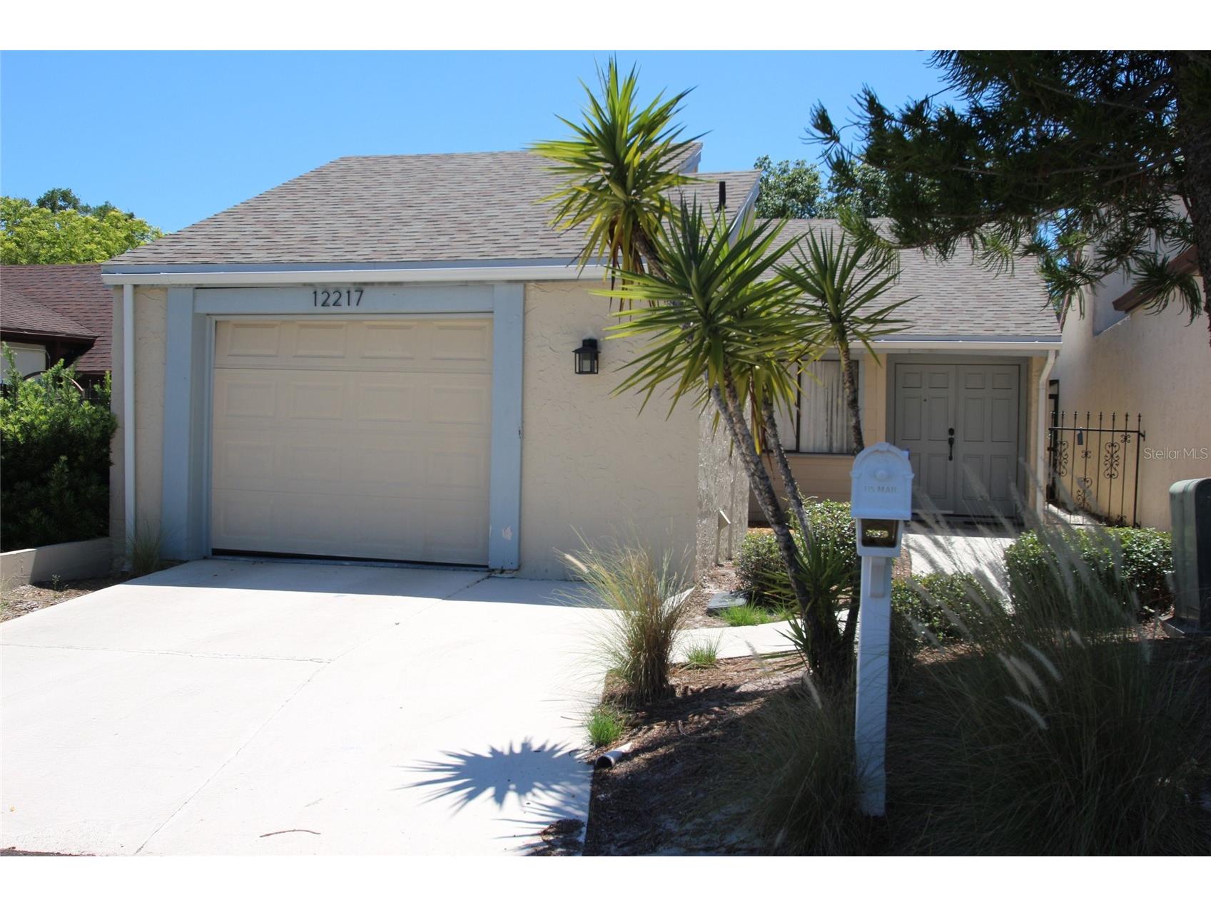 12217 Saddle Strap Row Hudson FL 34667 TB8523427 image17