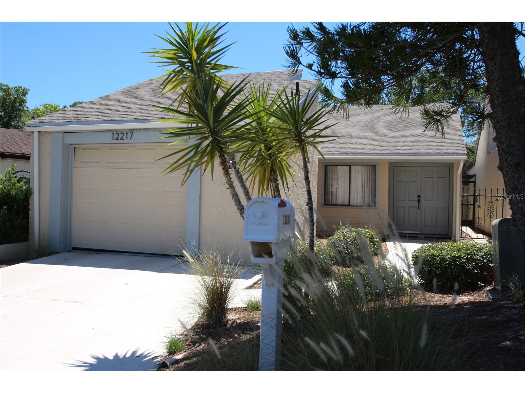 12217 Saddle Strap Row Hudson FL 34667 TB8523427 image18